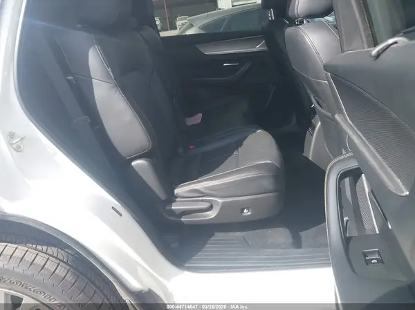 JM3KKCHD5R1149269 2024 MAZDA CX-90 - Image 8