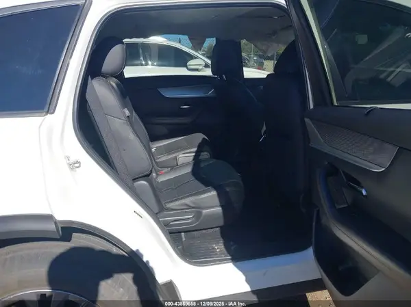 JM3KKCHD5R1169960 2024 MAZDA CX-90 - Image 8
