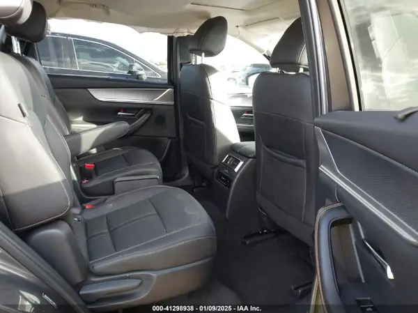 JM3KKCHD6R1133954 2024 MAZDA CX-90 - Image 8