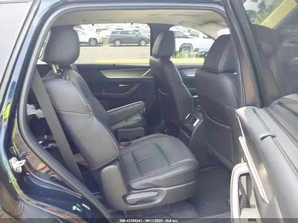JM3KKCHDXR1148716 2024 MAZDA CX-90 - Image 8