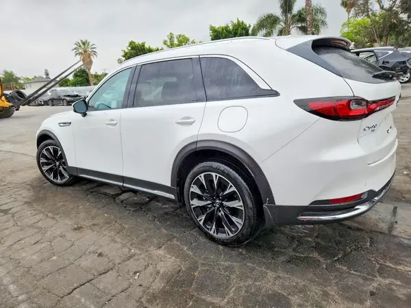 JM3KKDHA8R1145745 2024 MAZDA CX-90 - Image 2