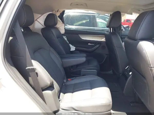 JM3KKDHAXR1102735 2024 MAZDA CX-90 - Image 8