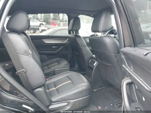 JM3KKDHC2R1111270 2024 MAZDA CX-90 - Image 8