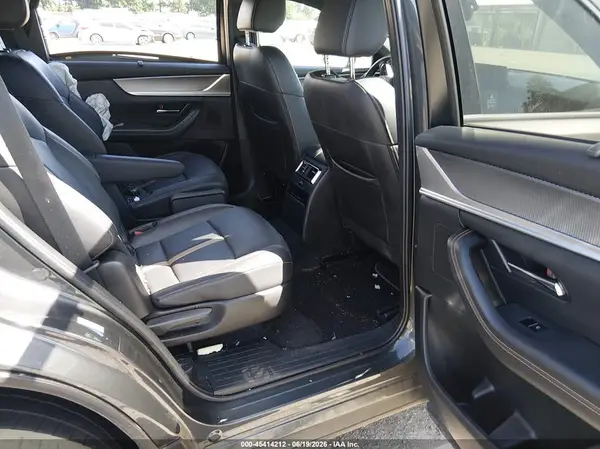 JM3KKDHC4R1103543 2024 MAZDA CX-90 - Image 8