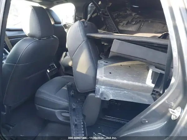 JM3KKDHC9R1148543 2024 MAZDA CX-90 - Image 8