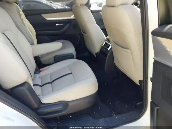 JM3KKDHD1R1102701 2024 MAZDA CX-90 - Image 8