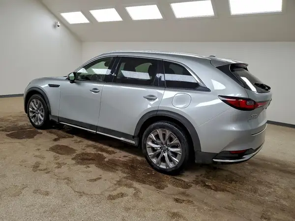JM3KKDHD7R1144998 2024 MAZDA CX-90 - Image 2