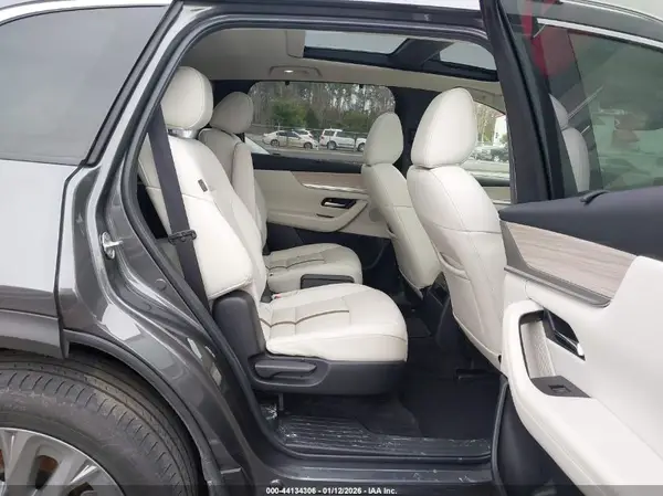 JM3KKEHD0R1138529 2024 MAZDA CX-90 - Image 8