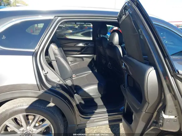 JM3TCADY2J0219805 2018 MAZDA CX-9 - Image 8