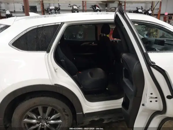JM3TCBBYXN0603653 2022 MAZDA CX-9 - Image 8