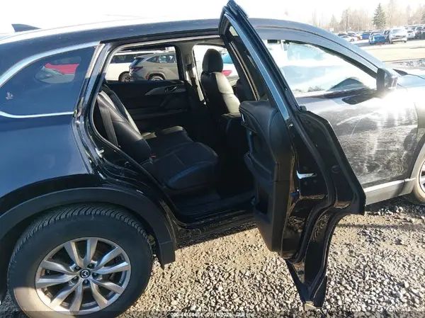 JM3TCBCY2J0203059 2018 MAZDA CX-9 - Image 8