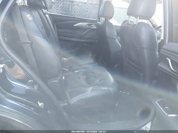 JM3TCBCY2J0221996 2018 MAZDA CX-9 - Image 8