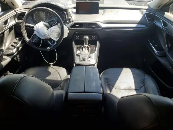 JM3TCBCY6J0211245 2018 MAZDA CX-9 - Image 8