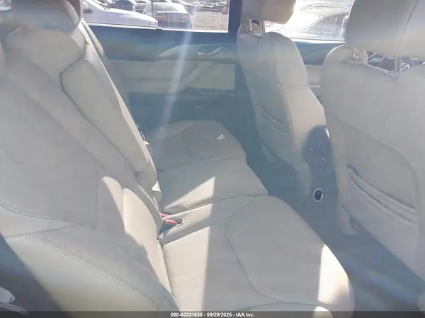 JM3TCBCY9J0235362 2018 MAZDA CX-9 - Image 8