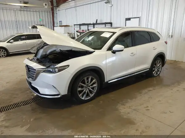 JM3TCBDY2J0210723 2018 MAZDA CX-9 - Image 2