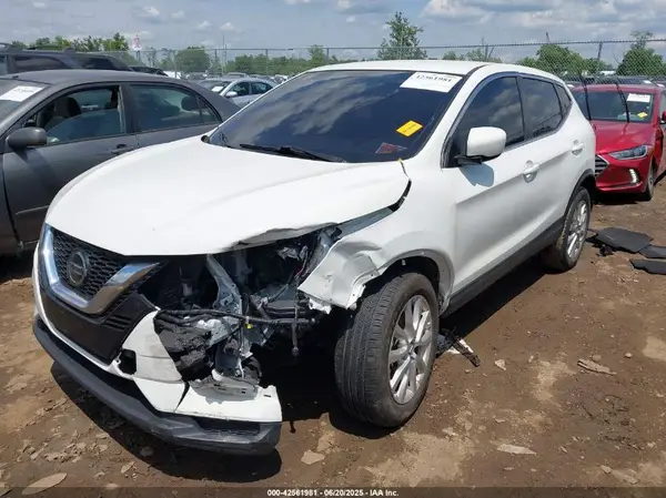 JN1BJ1AV0MW319152 2021 NISSAN ROGUE - Image 2