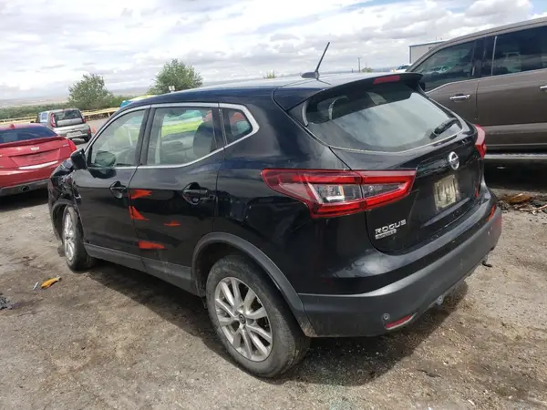 JN1BJ1AV1MW301467 2021 NISSAN ROGUE - Image 2
