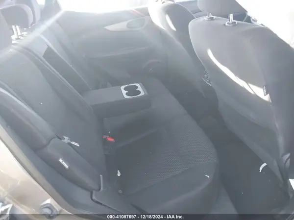 JN1BJ1AV2MW561070 2021 NISSAN ROGUE - Image 8