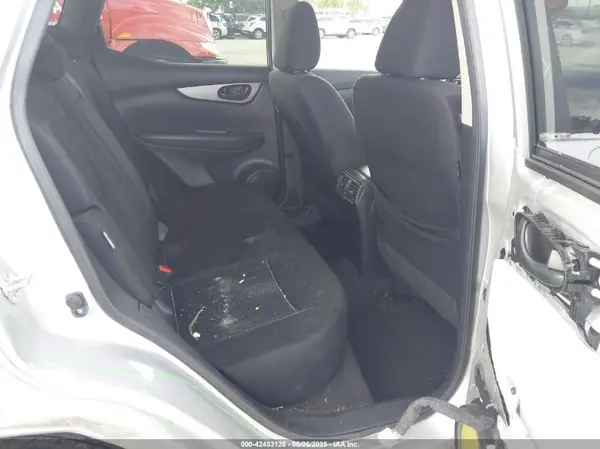 JN1BJ1AV3MW561207 2021 NISSAN ROGUE - Image 8