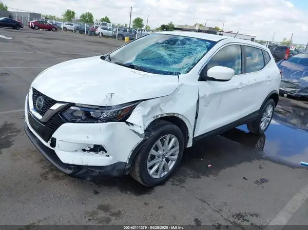 JN1BJ1AW2MW425613 2021 NISSAN ROGUE - Image 2