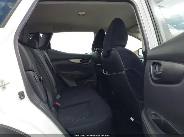 JN1BJ1AW2MW425613 2021 NISSAN ROGUE - Image 8