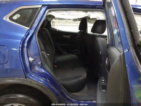 JN1BJ1AW3MW437687 2021 NISSAN ROGUE - Image 8