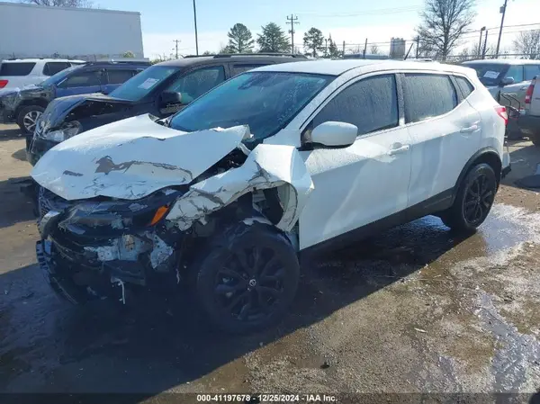 JN1BJ1AW3NW475177 2022 NISSAN ROGUE - Image 2