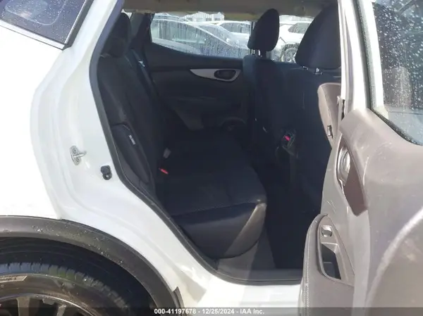 JN1BJ1AW3NW475177 2022 NISSAN ROGUE - Image 8