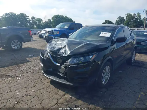 JN1BJ1AW4MW423717 2021 NISSAN ROGUE - Image 2
