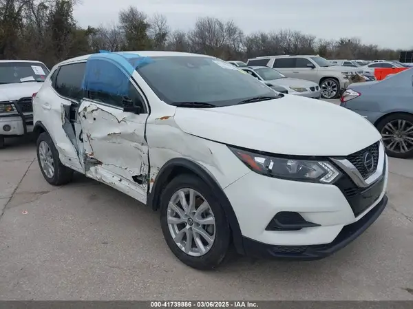 JN1BJ1AW4NW470456 2022 NISSAN ROGUE - Image 1