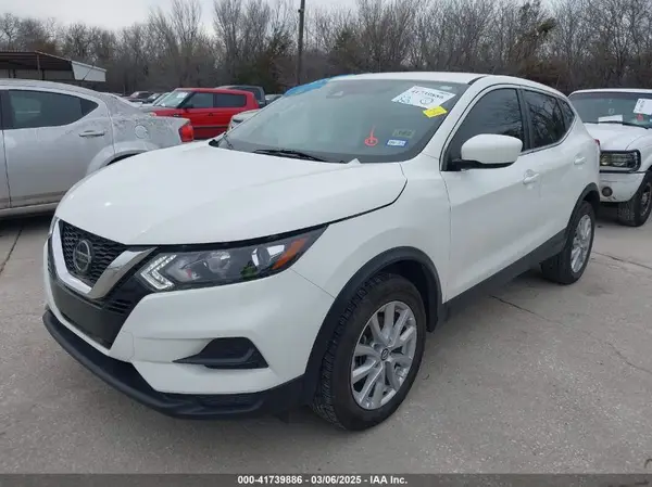 JN1BJ1AW4NW470456 2022 NISSAN ROGUE - Image 2