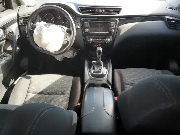 JN1BJ1BV6MW568988 2021 NISSAN ROGUE - Image 8