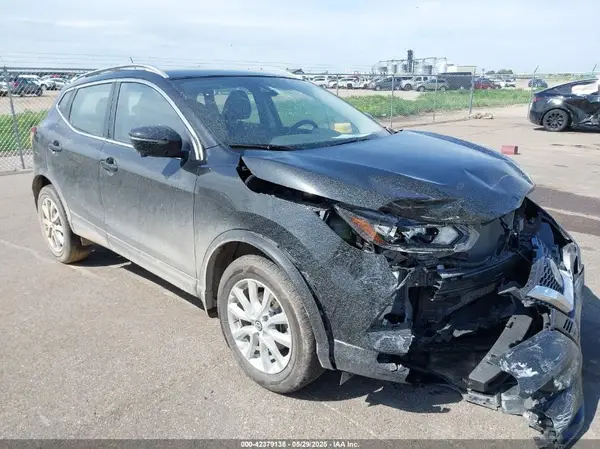 JN1BJ1BW0MW670070 2021 NISSAN ROGUE - Image 1