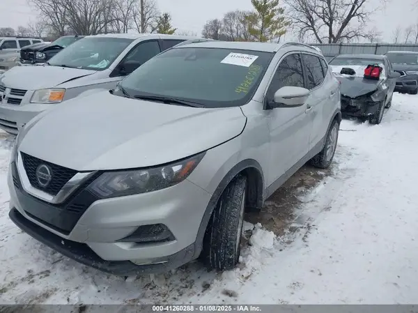 JN1BJ1BWXNW484117 2022 NISSAN ROGUE - Image 2