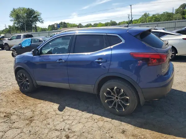 JN1BJ1CP0HW004064 2017 NISSAN ROGUE - Image 2
