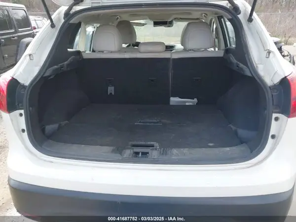 JN1BJ1CP0HW004940 2017 NISSAN ROGUE - Image 8