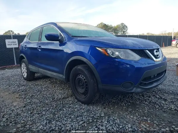 JN1BJ1CP0HW006526 2017 NISSAN ROGUE - Image 1
