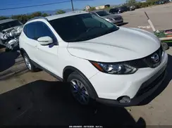 JN1BJ1CP0HW008969 2017 NISSAN ROGUE
