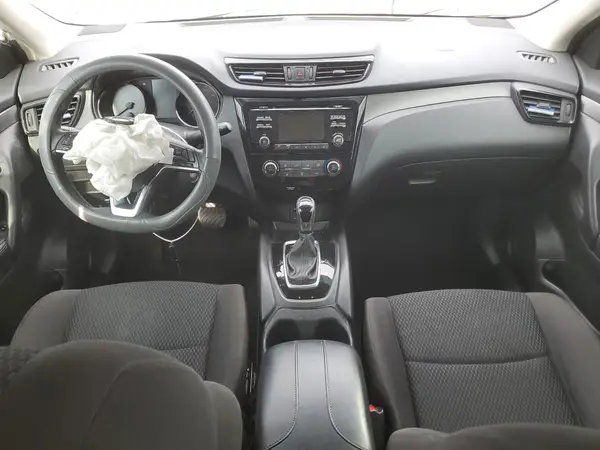 JN1BJ1CP0HW010219 2017 NISSAN ROGUE - Image 8