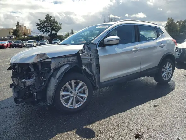 JN1BJ1CP0HW011838 2017 NISSAN ROGUE - Image 1