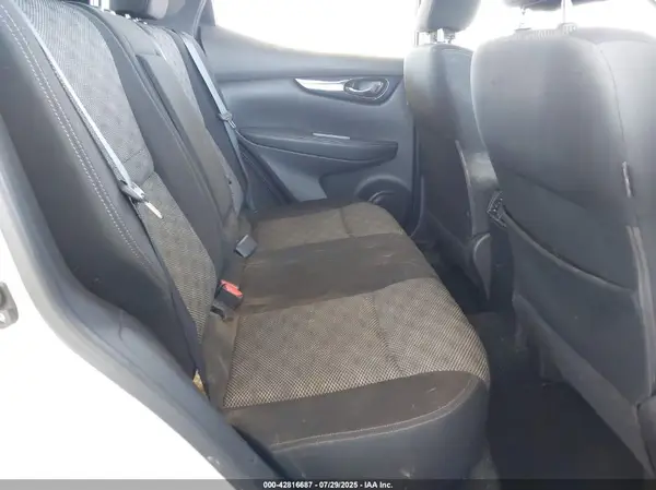 JN1BJ1CP0HW011936 2017 NISSAN ROGUE - Image 8