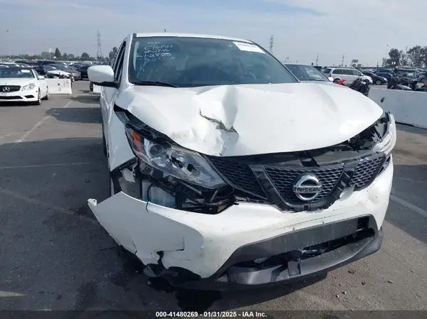 JN1BJ1CP0HW012746 2017 NISSAN ROGUE - Image 1