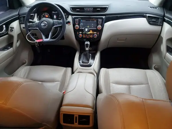 JN1BJ1CP0HW012777 2017 NISSAN ROGUE - Image 8