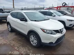 JN1BJ1CP0HW014917 2017 NISSAN ROGUE