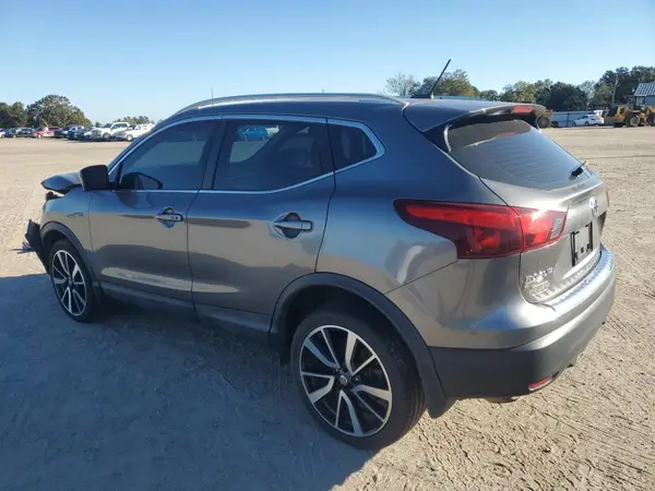JN1BJ1CP0HW020989 2017 NISSAN ROGUE - Image 2