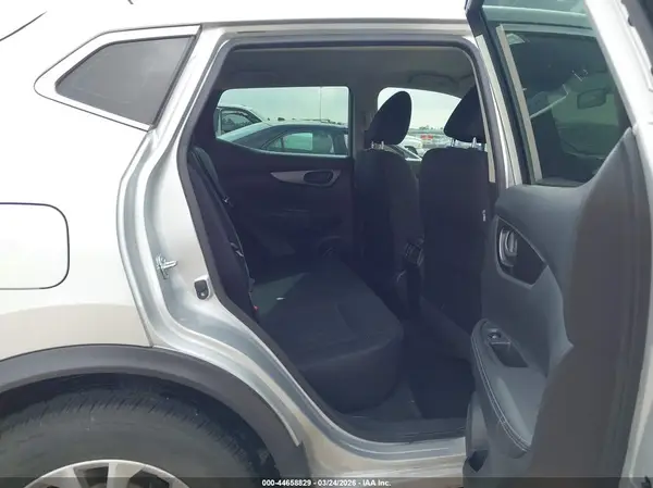 JN1BJ1CP0HW021043 2017 NISSAN ROGUE - Image 8