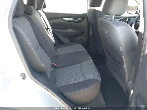 JN1BJ1CP0HW022919 2017 NISSAN ROGUE - Image 8