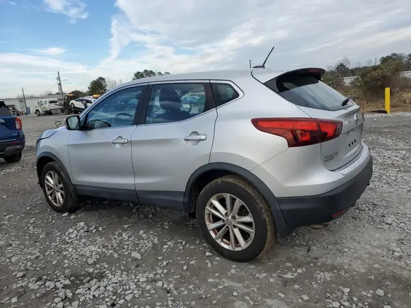 JN1BJ1CP0HW026176 2017 NISSAN ROGUE - Image 2