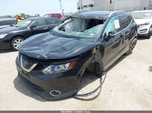 JN1BJ1CP0HW026355 2017 NISSAN ROGUE - Image 2