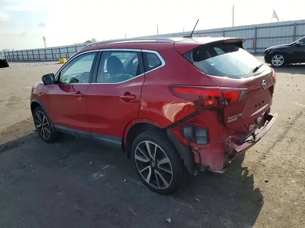 JN1BJ1CP0HW028364 2017 NISSAN ROGUE - Image 2